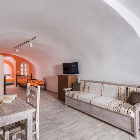 Maryloujohn Oia (Santorini)