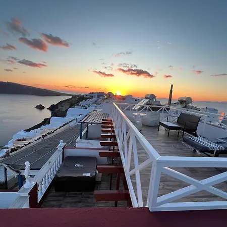 Maryloujohn Oia (Santorini)
